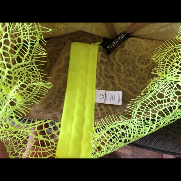 NWOT For Love and Lemons Spring Fling Bra Top L - Picture 12 of 12